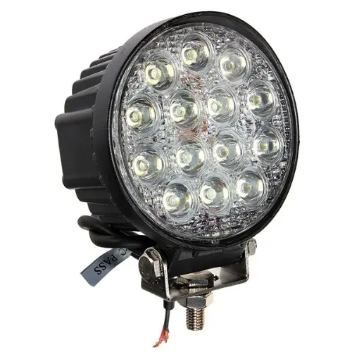 Купить фары 12 в. Фара светодиодная 42w 14 led 12/24v. Фара светодиодная p019 42w 14 диодов по 3w. Фара светодиодная 42w 14 диодов. Фара led 42w круглая (14*3w Epistar) 12-24v spot.