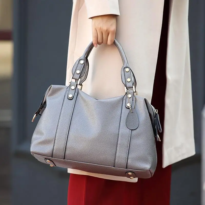 

2019 New Brand Casual Large Women Handbags Vintage Soft PU Leather Women Shoulder Bags Fashion Big Shopping Travel Black Bag