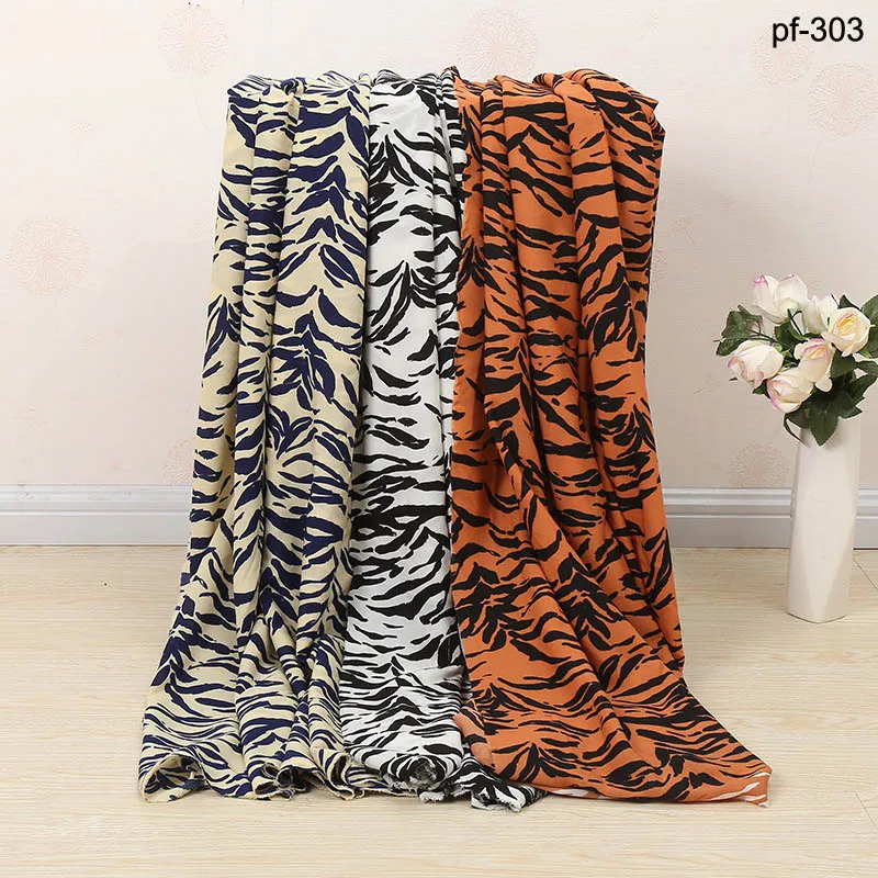 

Silk-like crepe chiffon fabric impermeable Yao crepe shirt fashion lining fabric Chiffon fabric Floral printed chiffon