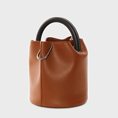 2018 Fashion Scrub Women Bucket Bag Vintage Tassel Messenger Bag High Quality Retro Shoulder Bag Simple Crossbody Bag Tote
