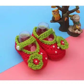 

Free shipping,Crochet baby sandals, baby gladiator sandals, baby shoes, Valentine day, pink red and white Christening gift