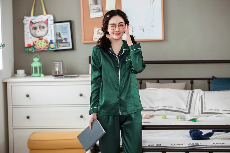 Пижамы для взрослых новая атласная Шелковая пижама для девочек зеленая осенняя одежда с длинными рукавами Роскошная Домашняя одежда больших размеров одежда для сна Женская домашняя одежда