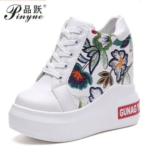2018 High Top Girls New Casual Shoes Women 11cm Heels Pumps Fashion Lace Up Height Increasing Shoe Female Platform Hidden Shoes 2018 High Top Girls New Casual Shoes Women 11cm Heels Pumps Fashion Lace Up Height Increasing Shoe Female Platform Hidden Shoes