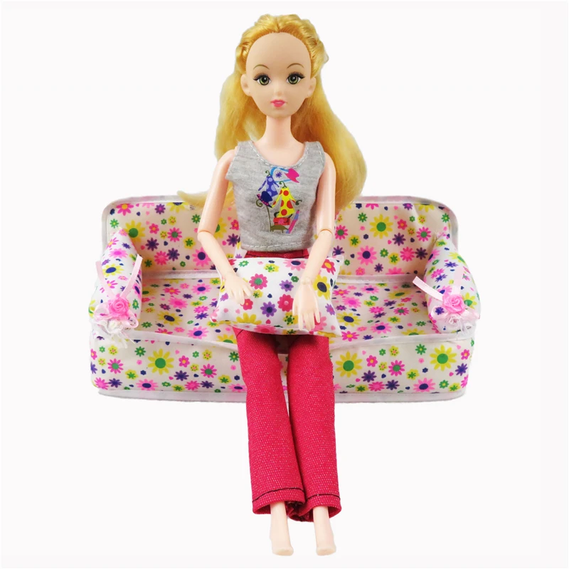 

1Pcs Mini Dollhouse Furniture Soft Flower Sofa Couch With 2 Cushions For Children Doll Play House Toys Doll Accessories