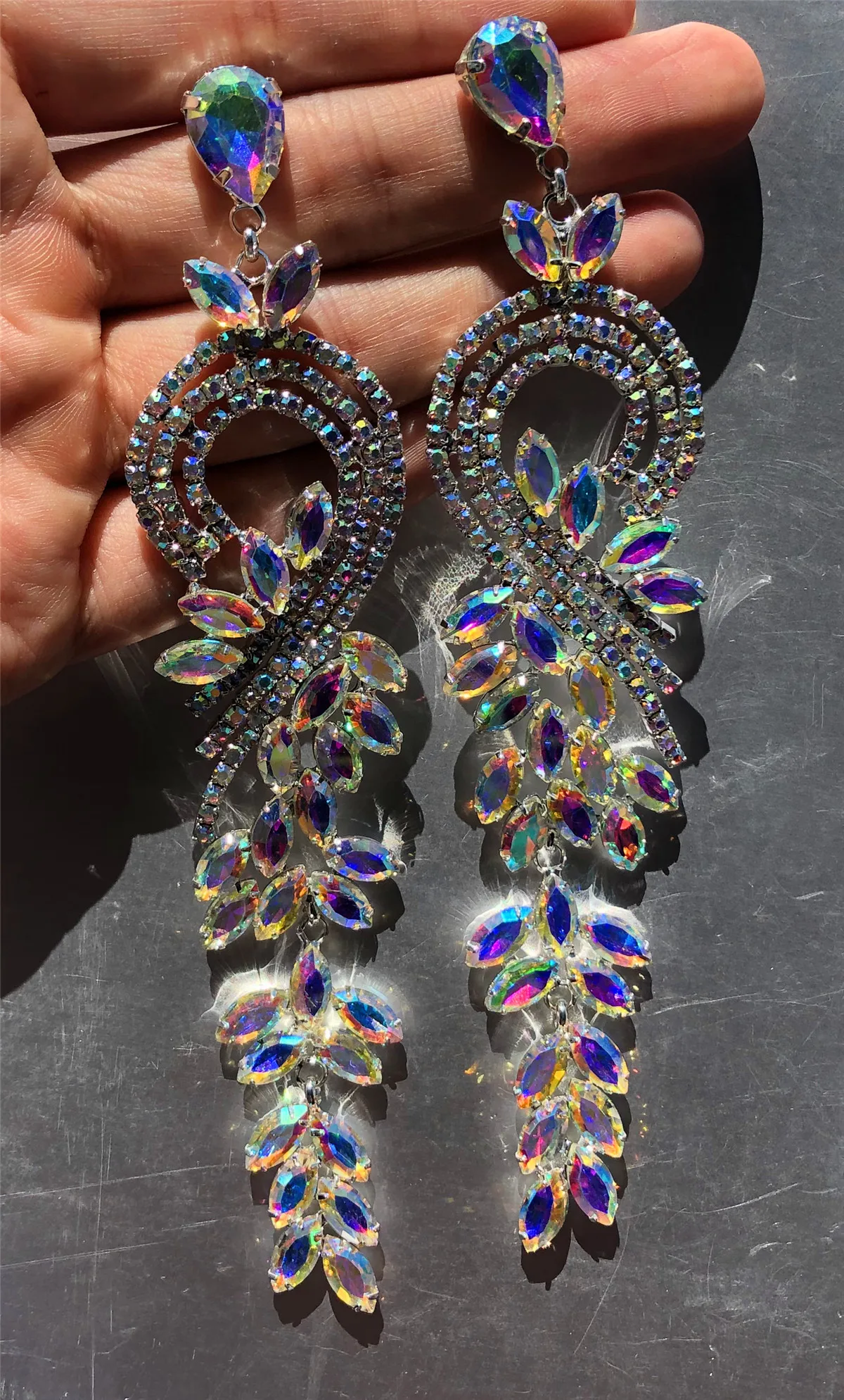

Charm Female Big Leaf Drop Earrings Crystal Silver Rainbow Rhinestone Earrings Boho Long Dangle Wedding Earrings For Women
