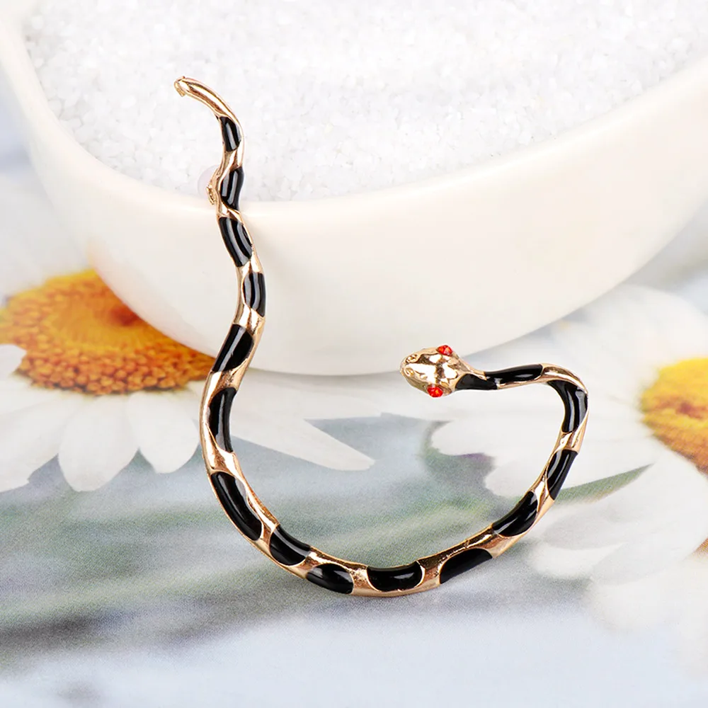 

Personality Women Snake Shaped Wind Temptation Ear Studs Cuff Earring Statement Earring Inlaid Ear-hook Earrings Women Jewelry