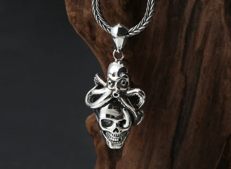 silver-skull-pendant009a