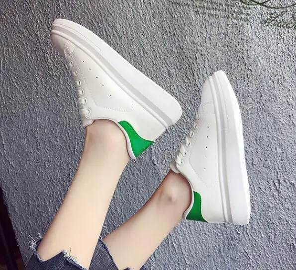 

Spring and Summer New Leather Sports Shoes Women's Leisure Floor Muffin Women Shoes