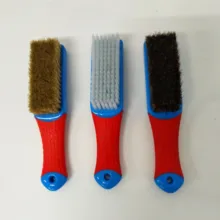 1 шт желтого цвета с щетиной(Стоматологическая полировальная щетка металлическая поверхность Прочный инструмент для Краски удаление очистки ржавчины ультра жесткий Кинг-размер грецкого ореха мини-кисточка