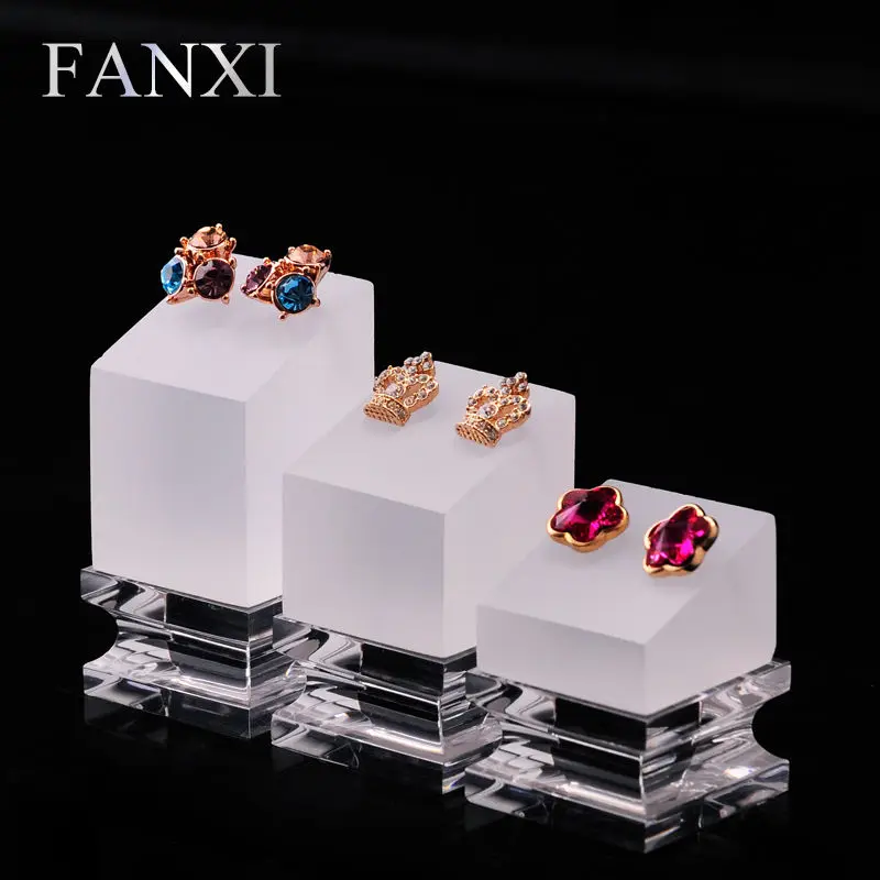 

FANXI Fashion Acrylic Earring Display Stand Set with 3 Holders Clear & Matte Jewelry Display Prop Ear Studs Organizer Exhibitor