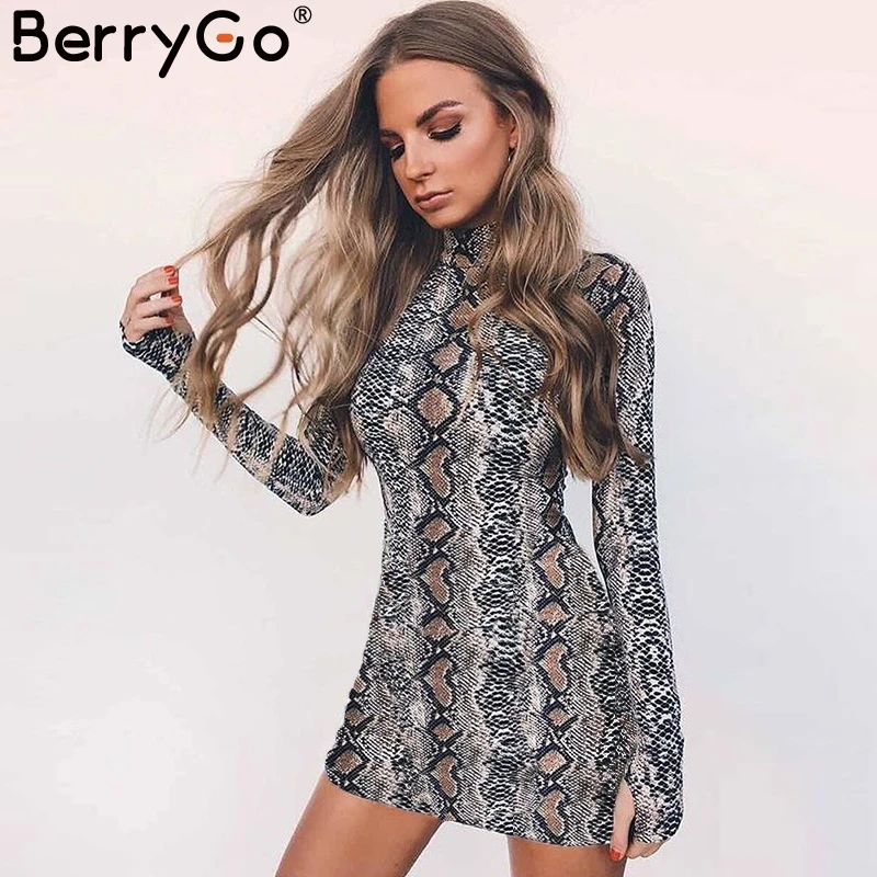 BerryGo сексуальное зимнее платье с принтом змеи женское облегающее длинным рукавом