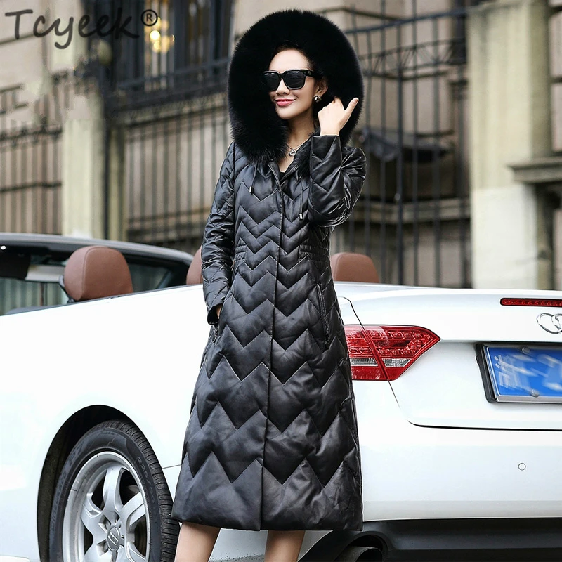 

Tcyeek Natural Sheepskin Coat for Women Genuine Leather Jacket Women Winter Down Coat Female Real Fox Fur Hooded Outwear LWL1214
