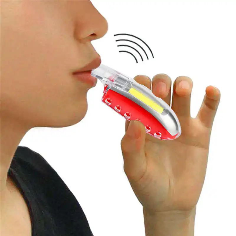 HOT! Mini COB Whistle Light Keychain Field Help LED Whistle Flashlight powerful led flashlight fanatic,use AAA battery #3S20 (1)