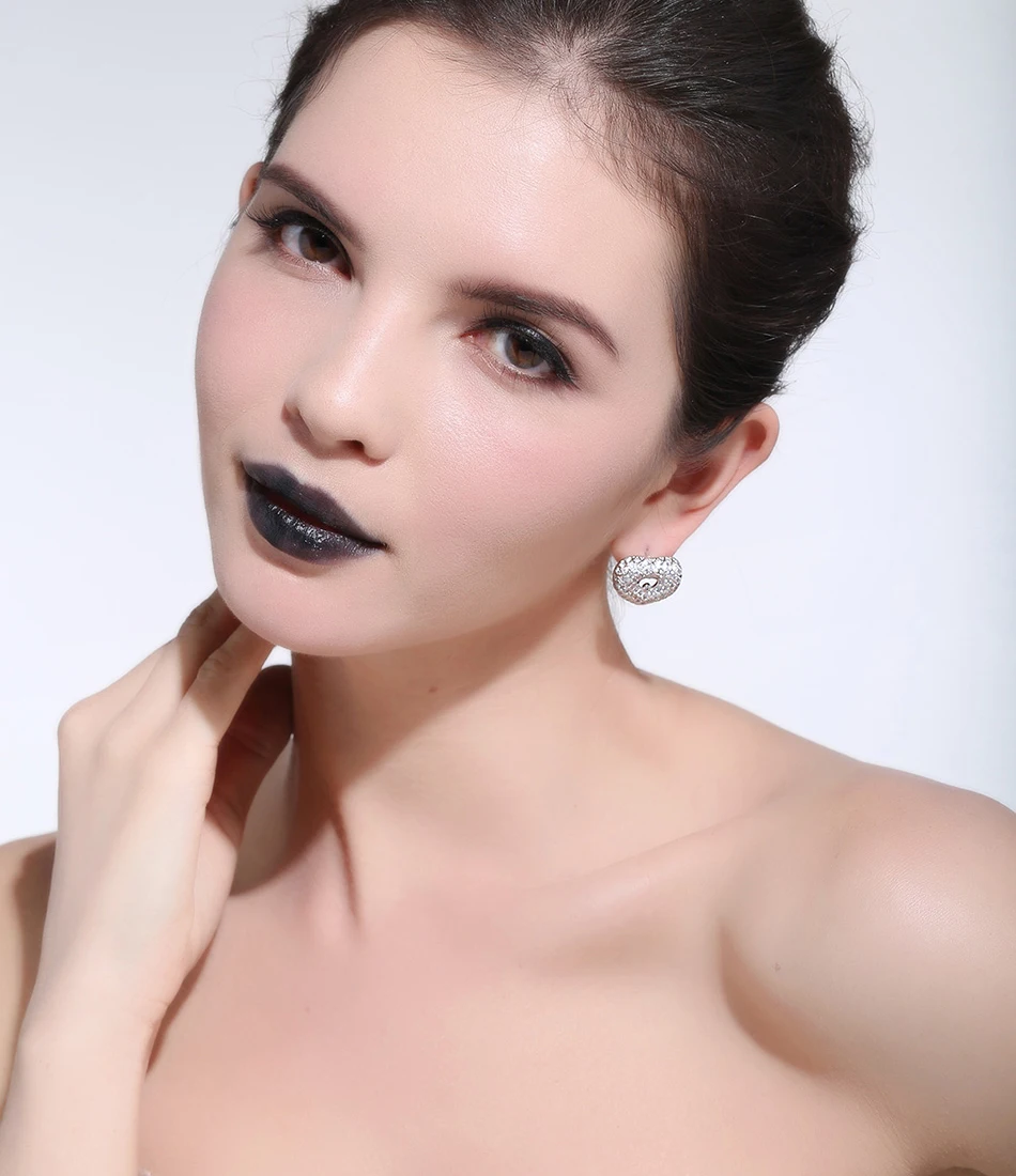 OE167-MODEL-IMG_1569-R