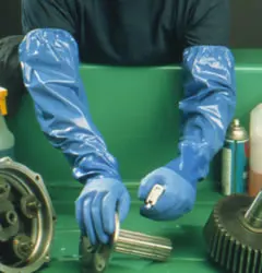 690/695 PVC LONG-SLEEVE OIL RESISTANT GLOVE