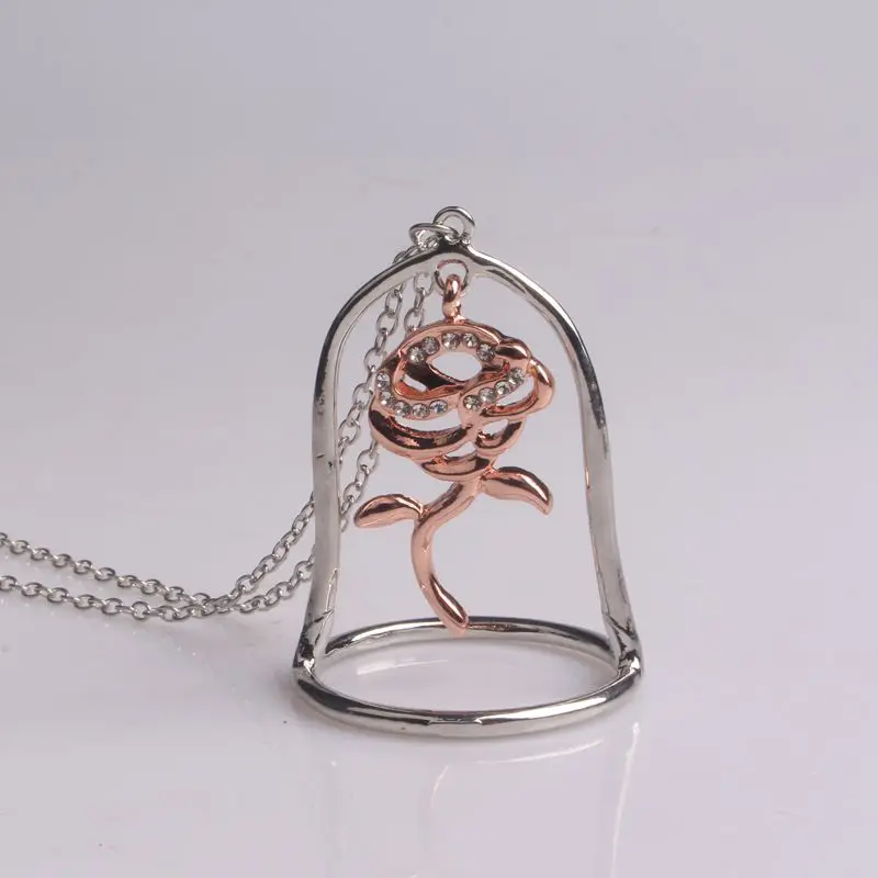 133 28 De Réduction2017 Date Belle Et La Bête Collier Rose Or Fleur En Argent Couverture Pendentif Collier Conte De Fées Film Bijoux Cadeau In