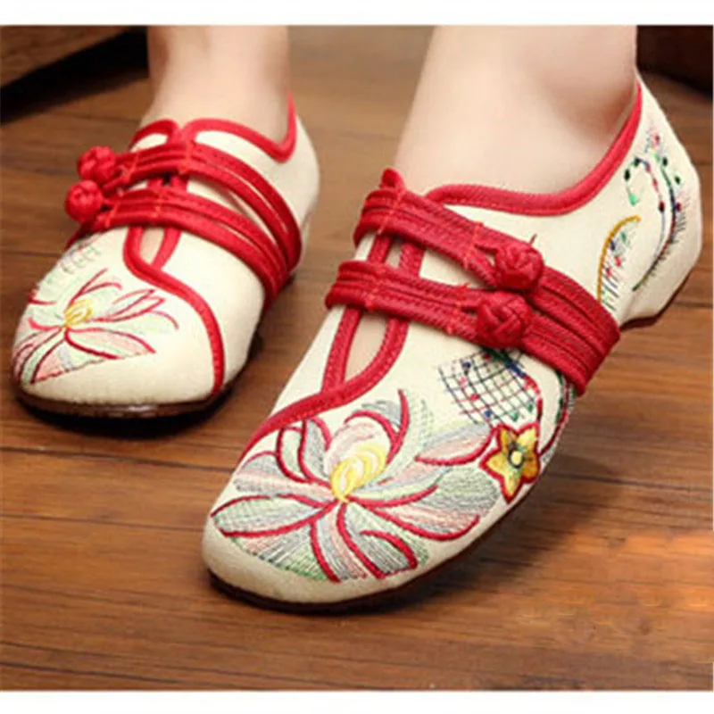 CEYANEAO/ китайский стиль; коллекция года; сезон весна-лето; модная женская обувь на плоской подошве в стиле старого Пекина; обувь с вышитым цветком лотоса; удобная мягкая подошва