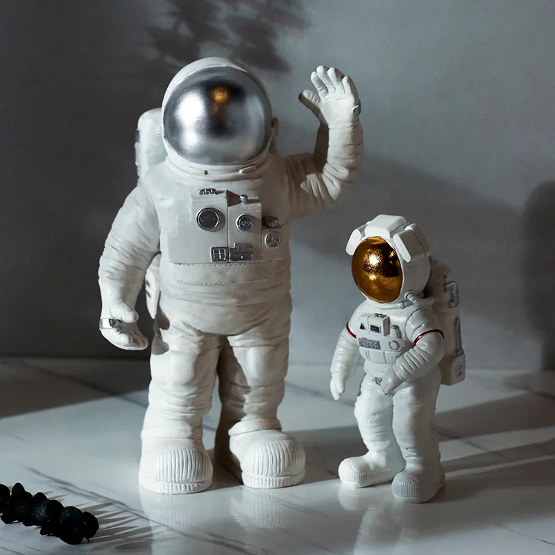 

Resin space astronauts furnishing desk soft decoration artwork studio bookcase modern small furnishings in Nordic home decor