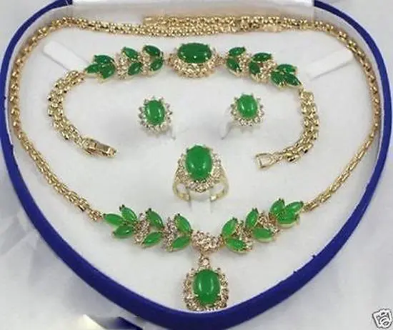 

hot-set emerald jade Necklace Bracelet Ring Earring +(box) 5.23