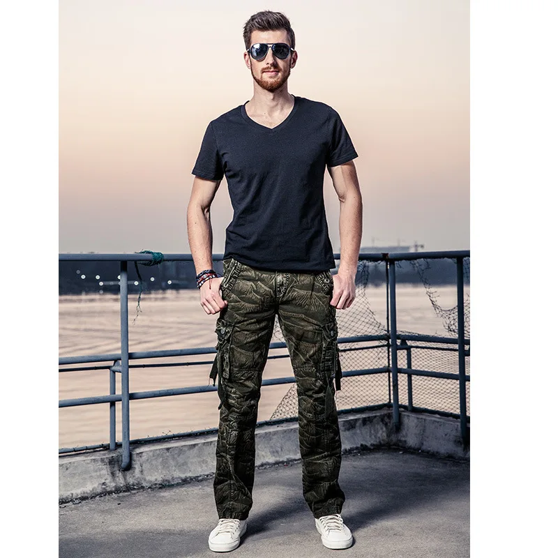 cargo pants with t shirt