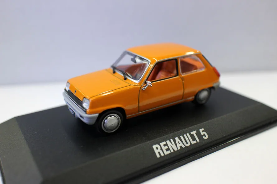 Original factory 1:43 Renault 5 alloy toy car toys for children diecast model car Birthday gift freeshipping