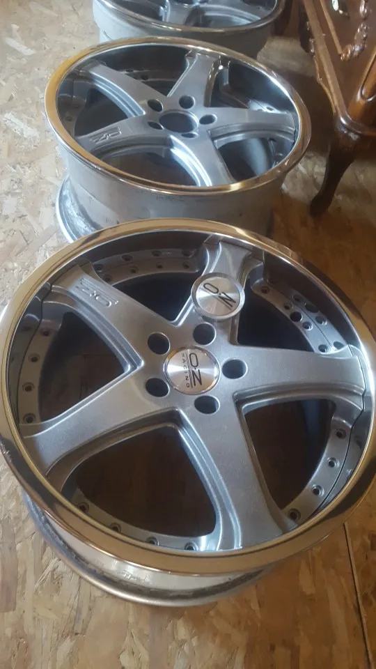 

4PCS/lot 75MM Car Wheel Center Hub Caps for OZ RACING WHEEL Emblem Logo Car Styling Accessories
