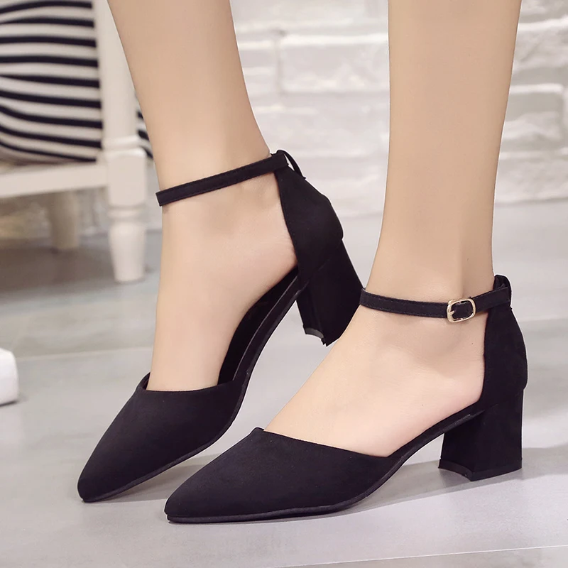 

2019 summer new pointed word buckle with shallow mouth thick with low heel high heel women's sandals