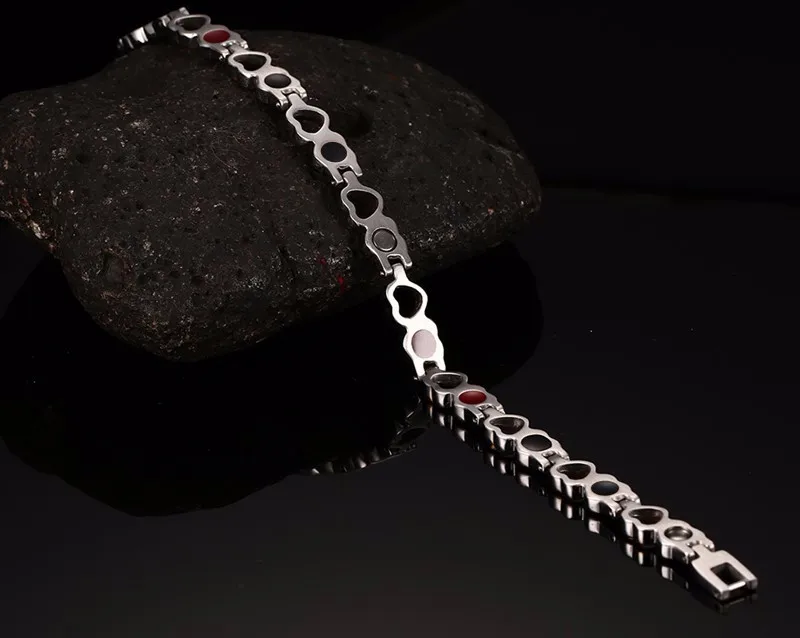 2483779099_1753929213