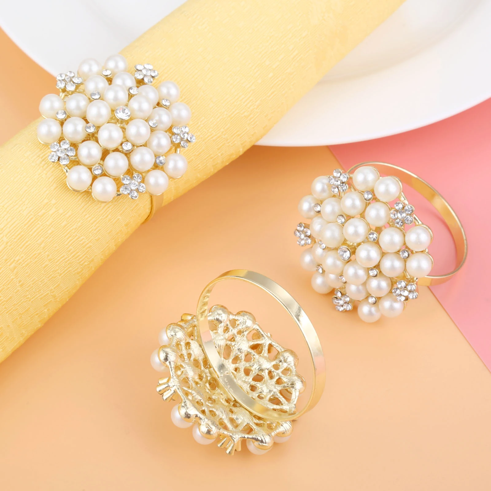 6Pcs Pearl Napkin Rings Decor Rhinestone Beaded Table Holder Serviette Buckle 6Pcs Pearl Napkin Rings Decor Rhinestone Beaded Table Holder Serviette Buckle
