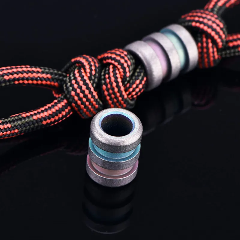 B التيتانيوم سبائك Paracord الخرز سكين الخرز معلقة قلادة مظلة حبل قلادة قلادة قلادة EDC أدوات متعددة