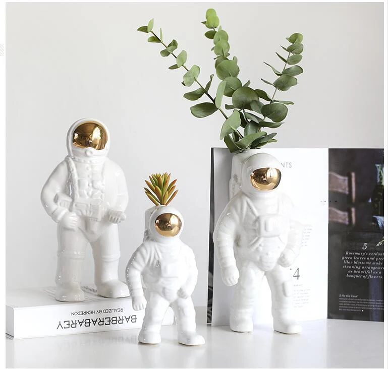 Space man Astronaut Vase Ceramic Model Unique Dried Flowers White for Table Top Decor Tool | Дом и сад