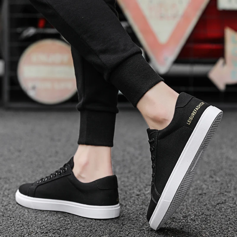 WOLF WHO New Arrivals Men Canvas Casual Shoes Male Lace Up Black Sneakers Comfortable lightweight Shoes buty meskie X-029