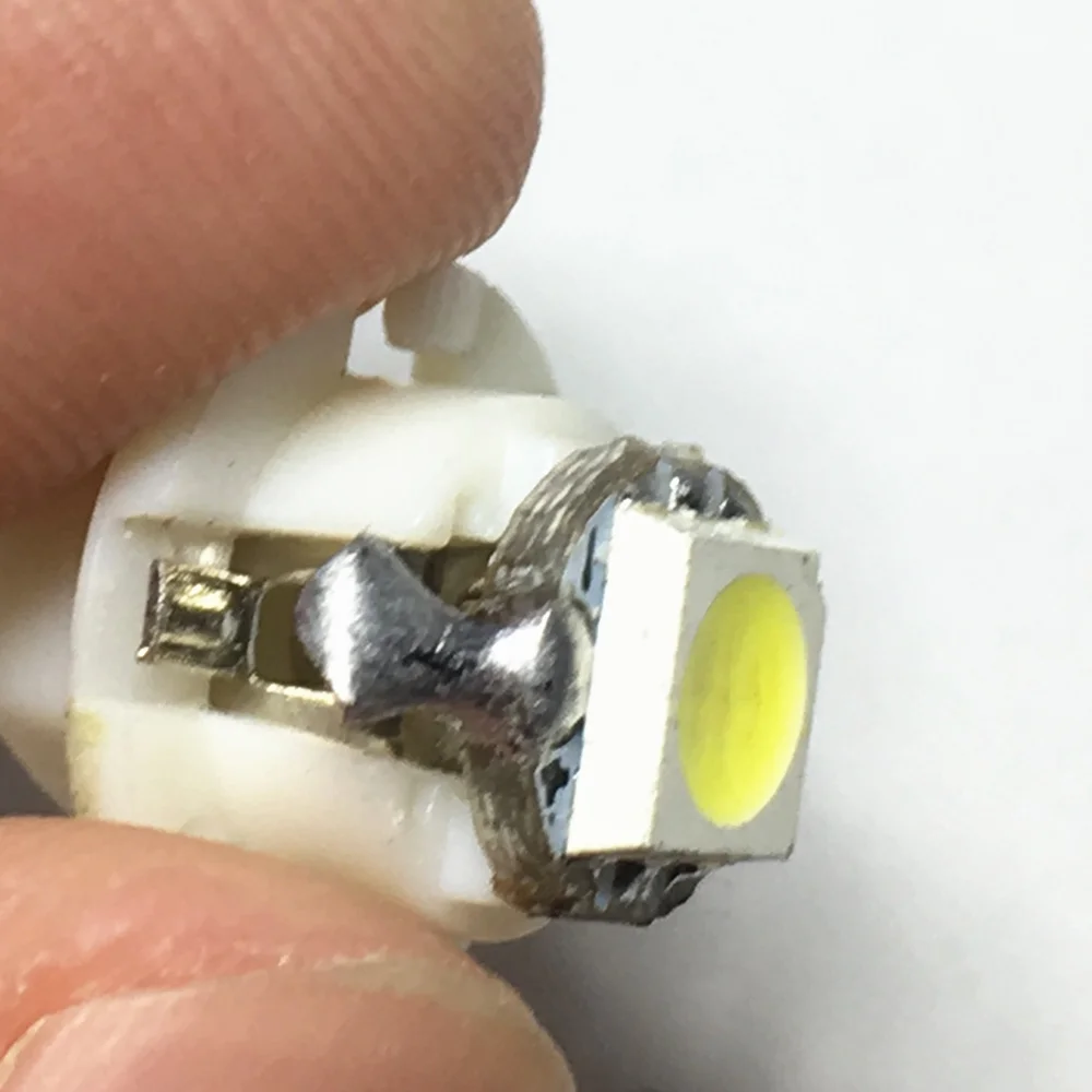 100 шт. B8.4 T5 B8.4D 5050 1SMD абсолютно Светодиодный Боковой манометр приборной панели, автомобильный инструментальный светильник, лампочки, индикаторный светильник s