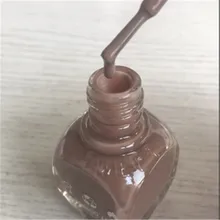 Нетоксичные дымно-серый лак для ногтей является постоянным