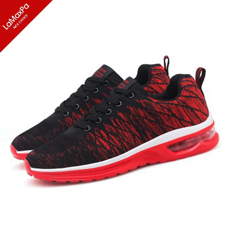 light and comfortable running shoes