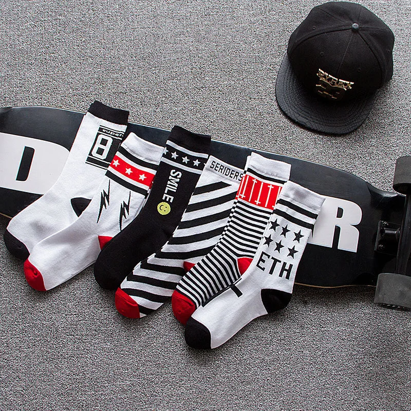 

Unisex fashion Harajuku long socks fun men's street fashion skateboarding socks meia Korean style hip hop sports socks