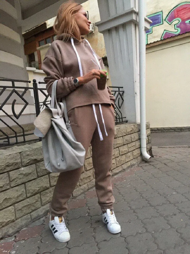 9012763510_1267760885