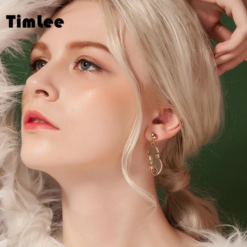 

E021 Exaggerated Personality Face Earrings Mask Texture Metal Earrings Fashion Accessories Wholesale