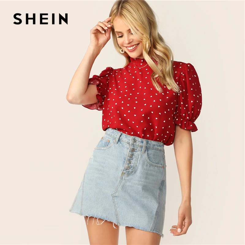 Kopen SHEIN Frilled Hals Bladerdeeg Mouw Confetti Hart Print Top Rood Stand Kraag Korte Mouw Blouse Elegante Vrouwen Zomer Blouses
