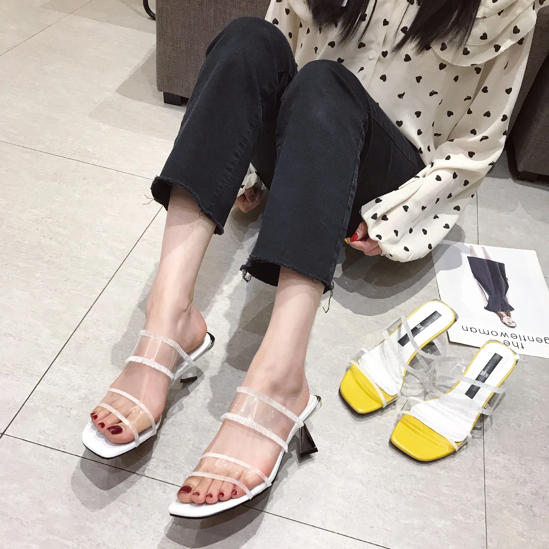 

Ladies Flip Flops Low Women's Slippers 2019 Shoes Slides Transparent Heel Fenty Beauty Med Flip-flops New Flat Sliders Summer