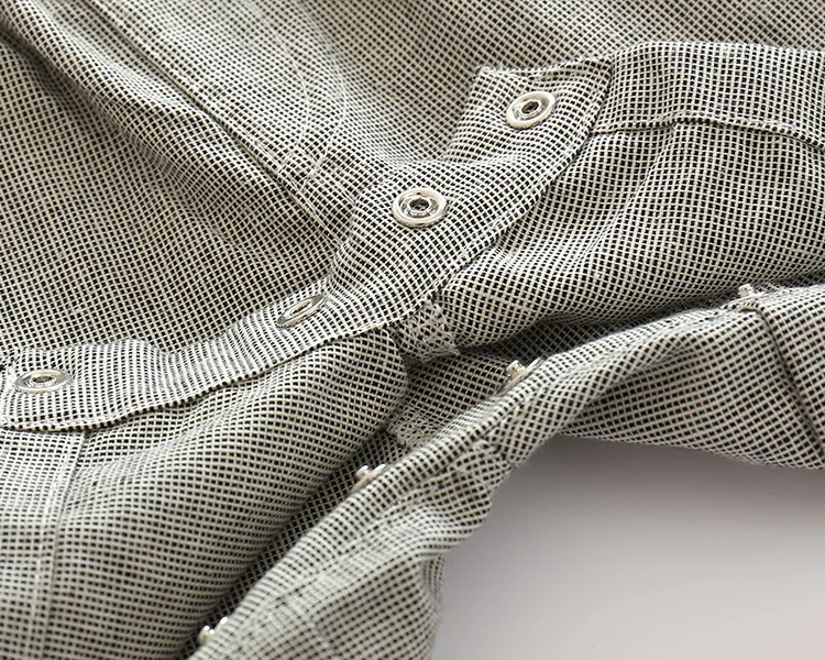 3598837537_2068599042