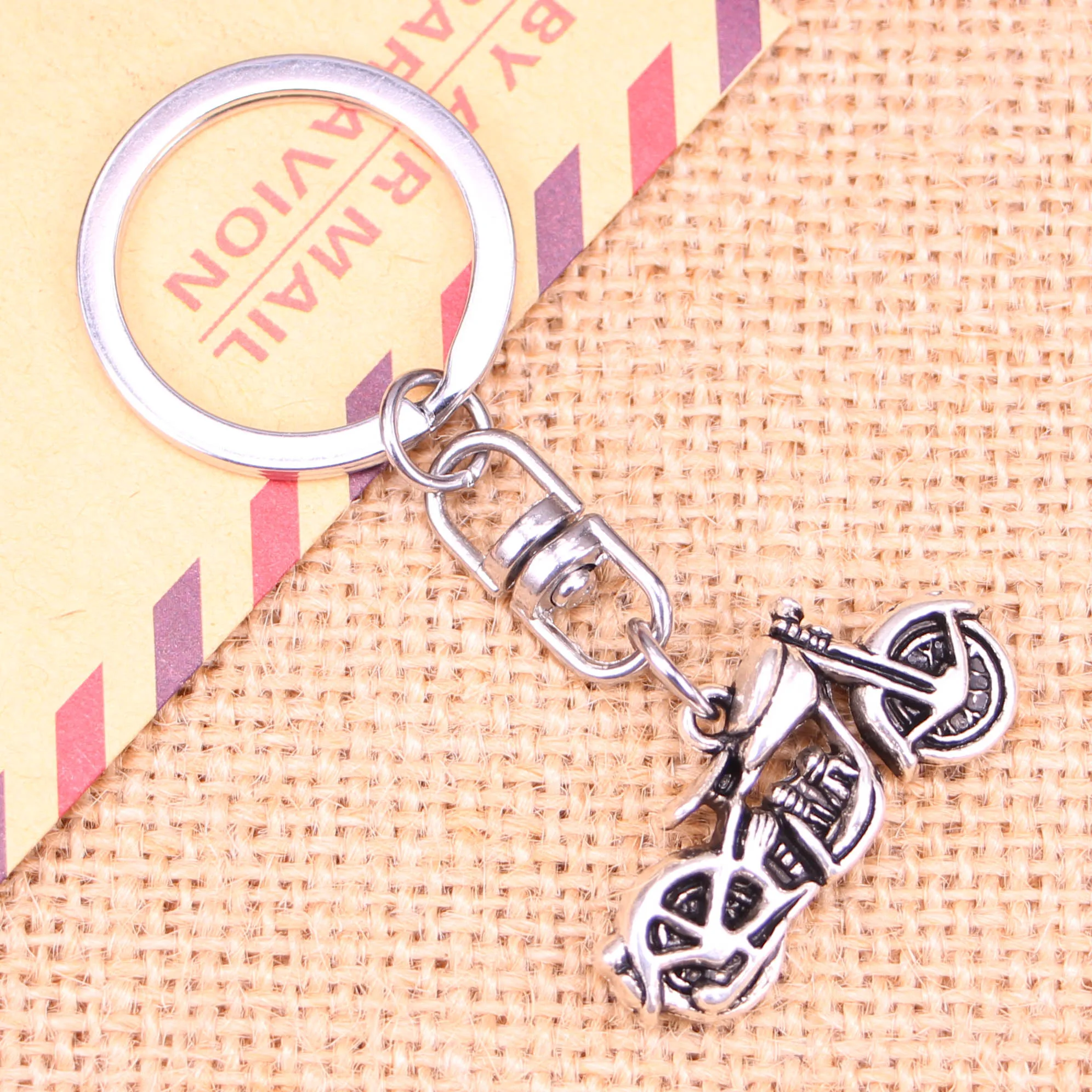 

20pcs New Fashion Keychain 34x16mm motorcycle motorcross Pendants DIY Men Jewelry Car Key Chain Ring Holder Souvenir For Gift