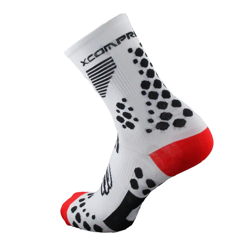 2017-Professional-brand-sport-socks-Protect-feet-breathable-wicking-socks-popular-cycling-socks-compression-socks (3)