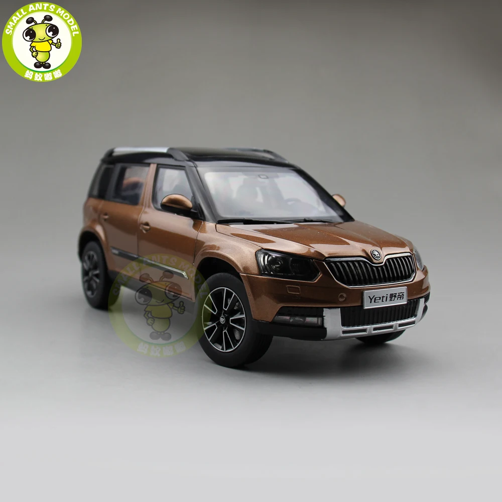 1/18 Skoda Yeti SUV литая модель металлическая модель автомобиля SUV подарок коллекция хобби коричневый