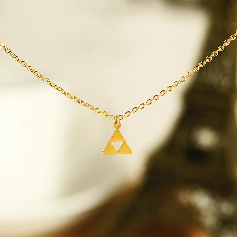 Collier Femme Anime The Legend Of Zelda Triforce Necklace Metal Figure Pendant Necklace Friendship Gift Triangle Chocker Jewelry