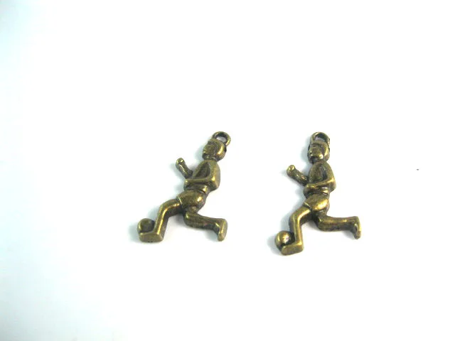football player Prince Pendants Zinc Alloy Bronze Charms Jewelry Findings Fit Necklace Making a817 | Украшения и аксессуары