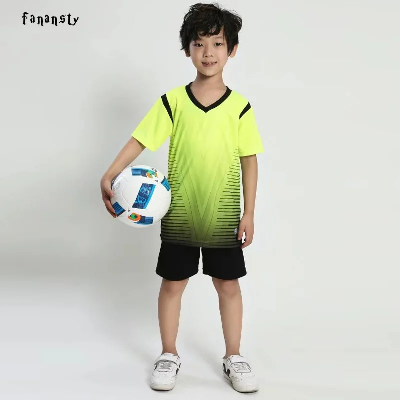 2017 New kids soccer jerseys kid football set good quality football