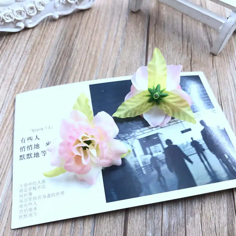 12 шт. искусственный шелк маленькая Роза цветок DIY шпилька цветок свадьба алый 4,5 см - Цвет: Светло-желтый