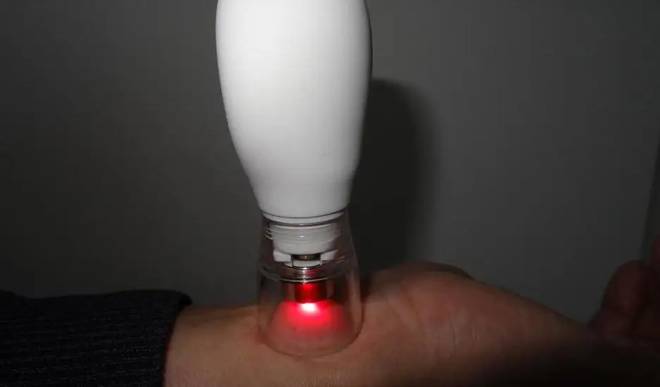 Laser Acu-cupping,laser acupuncture+cupping+magnetotherapy,home massagist,convenient, easy use
