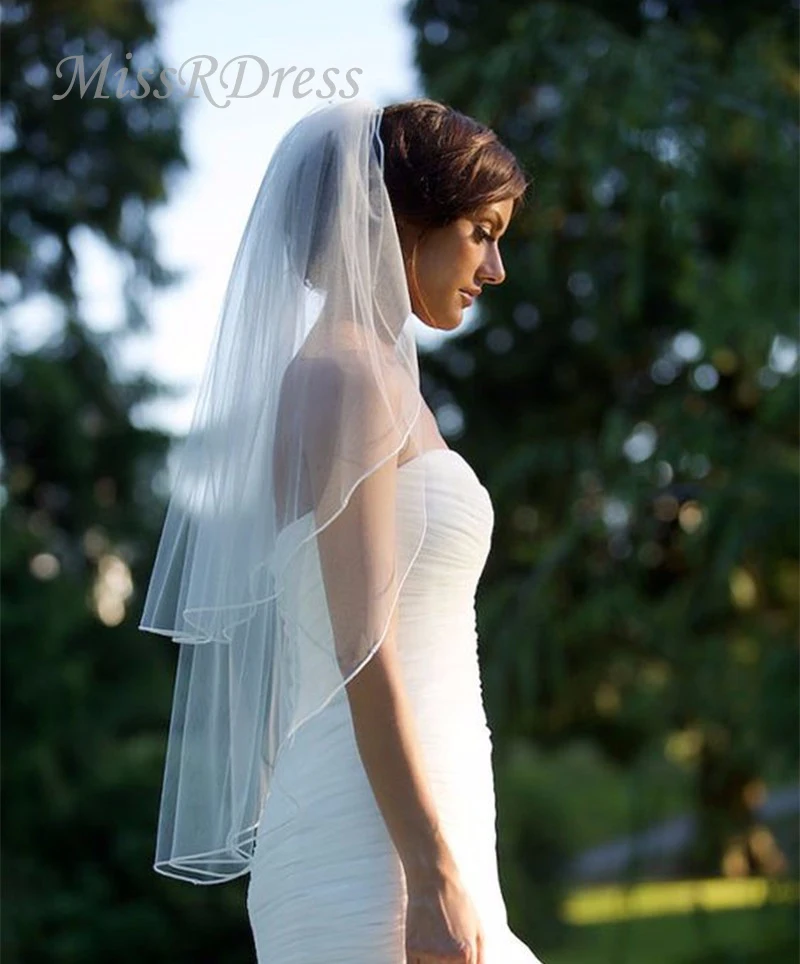 MissDress Short Wedding Veil With Comb Ivory Tulle Lace Bridal Veil Two